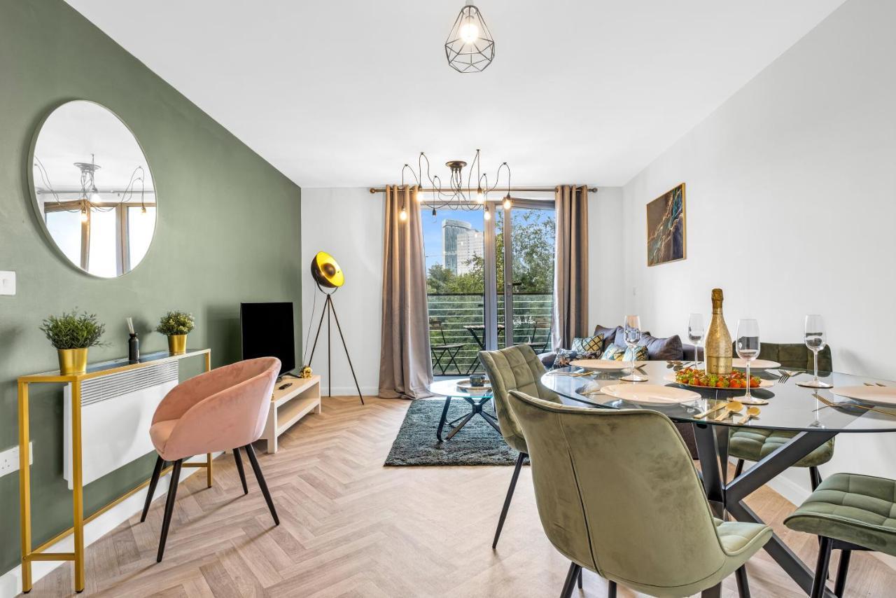 ברמינגהאם Stylish 4Th Floor 2 Bedroom En Suite City Centre Apartment With Parking By Azura Nights מראה חיצוני תמונה